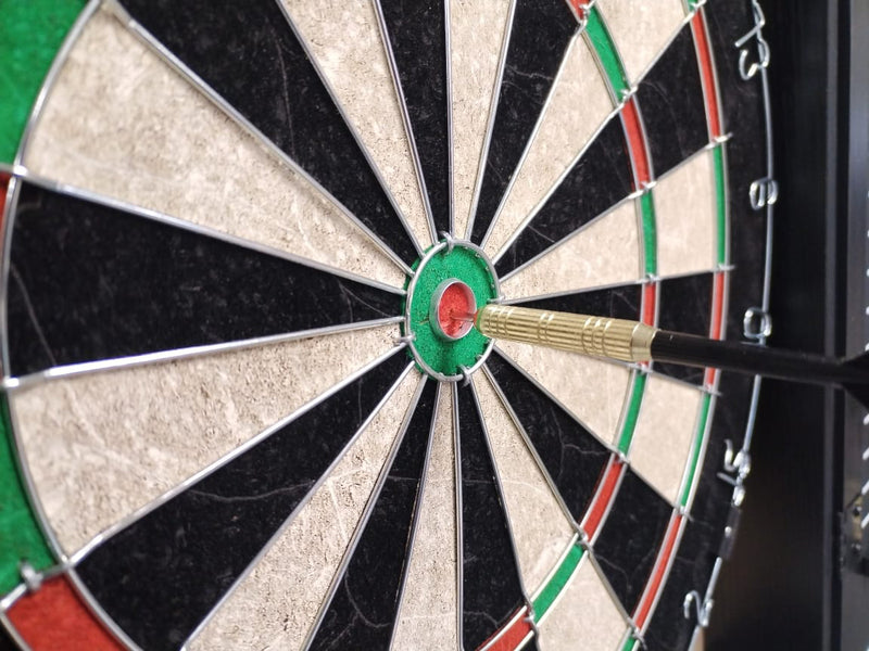 GetUp Classic Dartboard with Cabinet