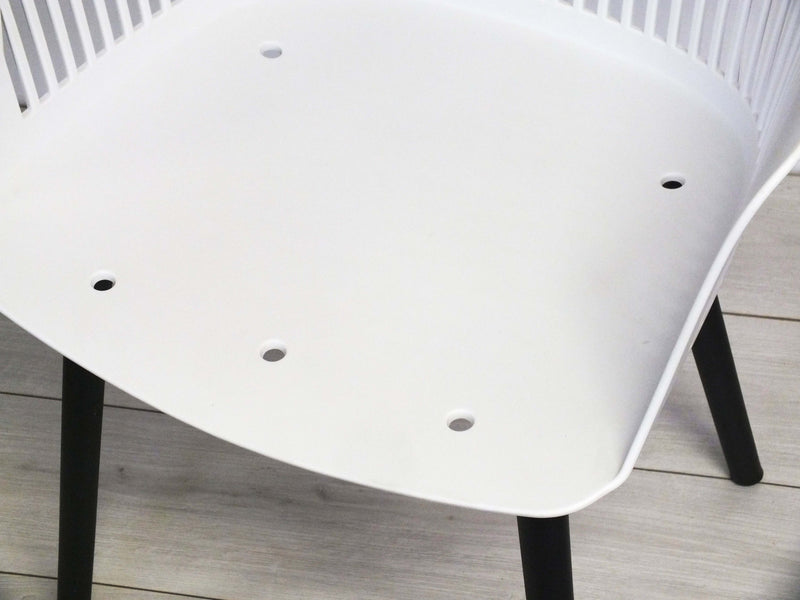 Ivory Curve Chair - White