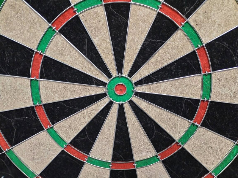 GetUp Classic Dartboard with Cabinet